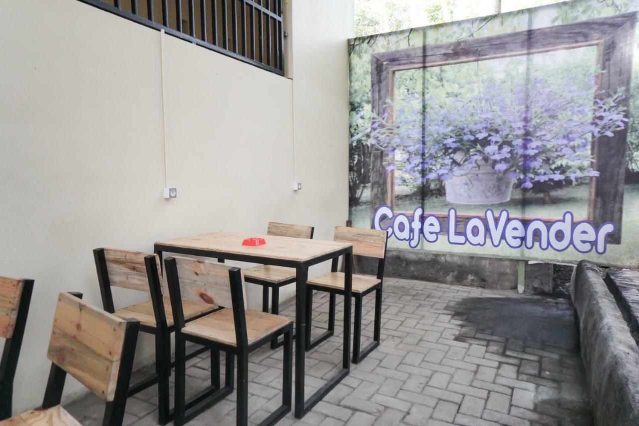 RedDoorz Syariah near Exit Tol Madyopuro Hotel Malang Bagian luar foto